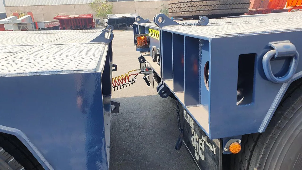 6-axle lowbed trailer deck and gooseneck detail