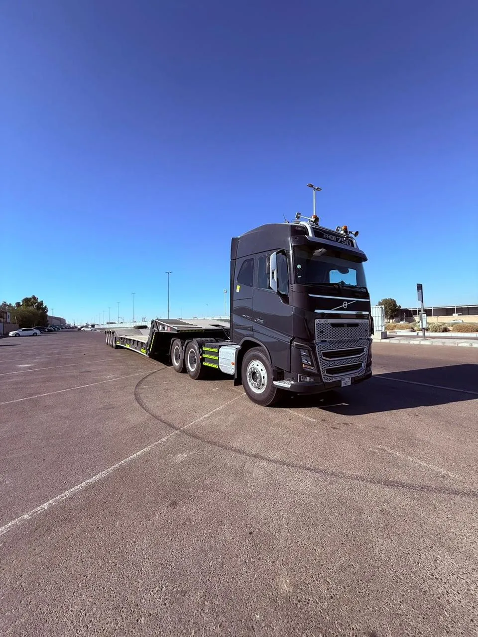 Volvo FH prime mover from the EQP AXIS fleet in Dubai