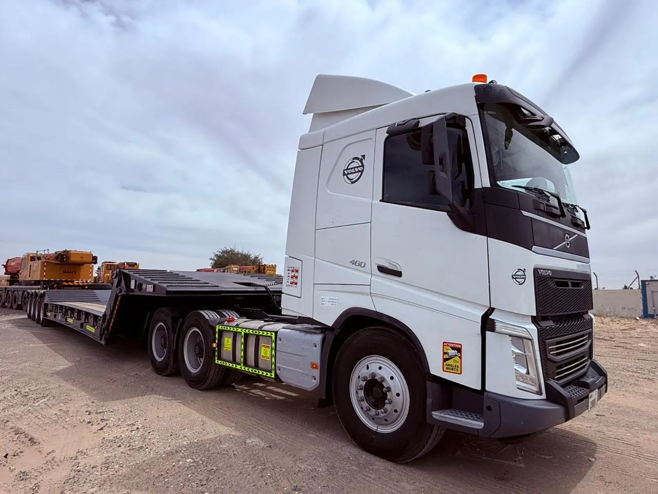 Volvo FH prime mover cab detail