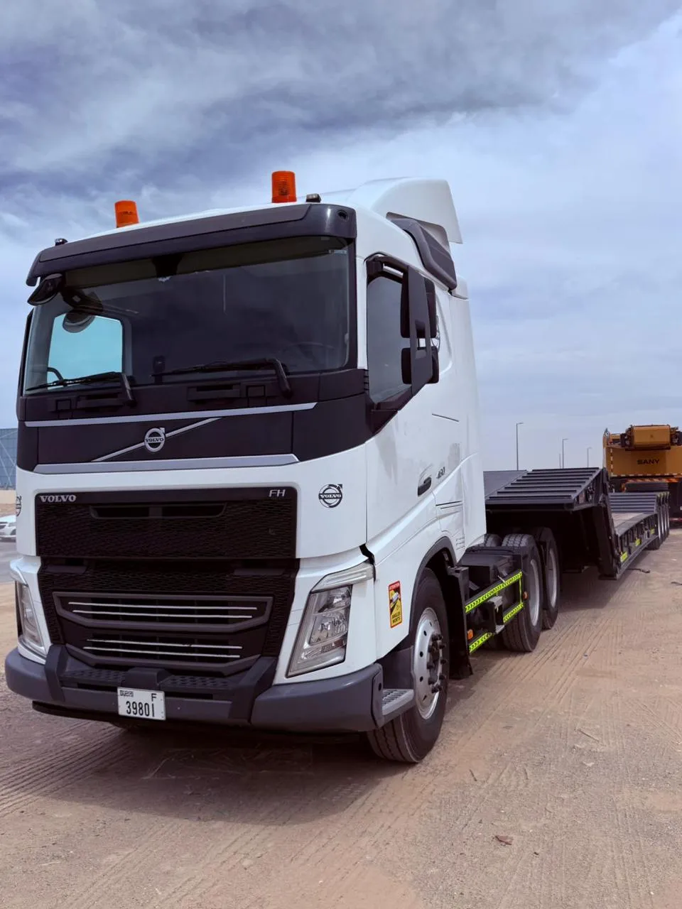 Volvo FH prime mover side profile