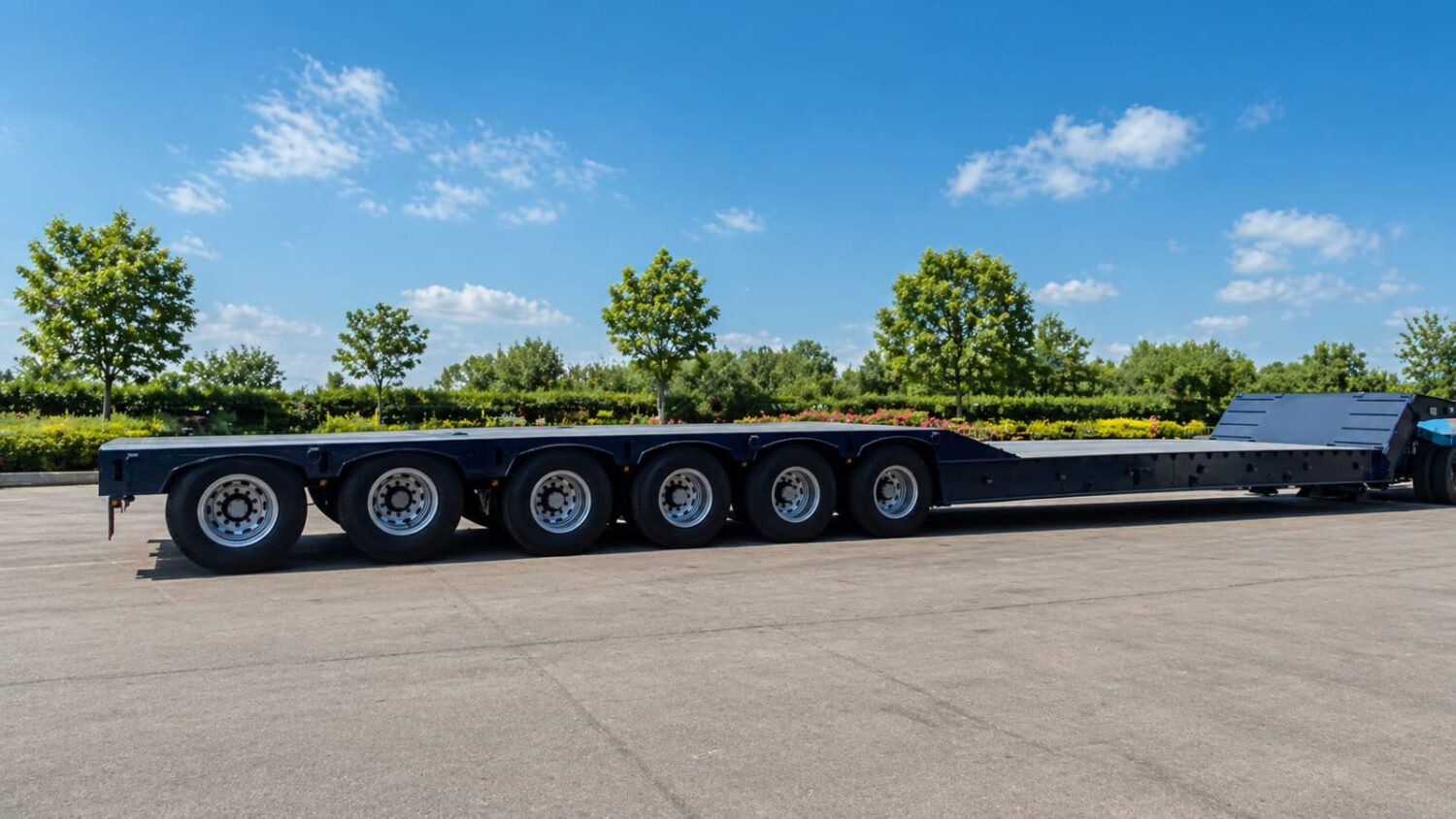 low bed trailer